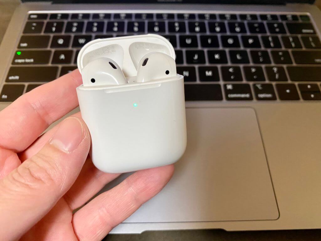 AirPods